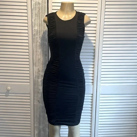 Venus Shape Embrace Ruched Dress size S - Picture 4 of 10